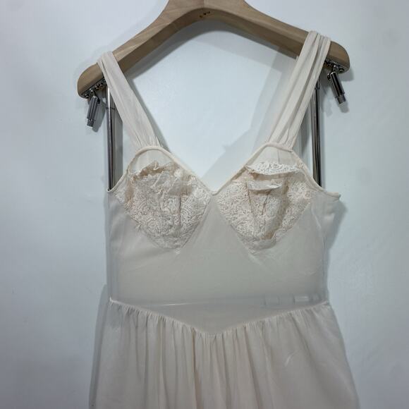 Vintage Blush Nylon Slip Dress Lace Bodice Maxi Nightgown Romantic Cottagecore - Picture 3 of 10